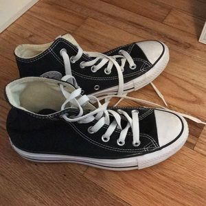 Black converse